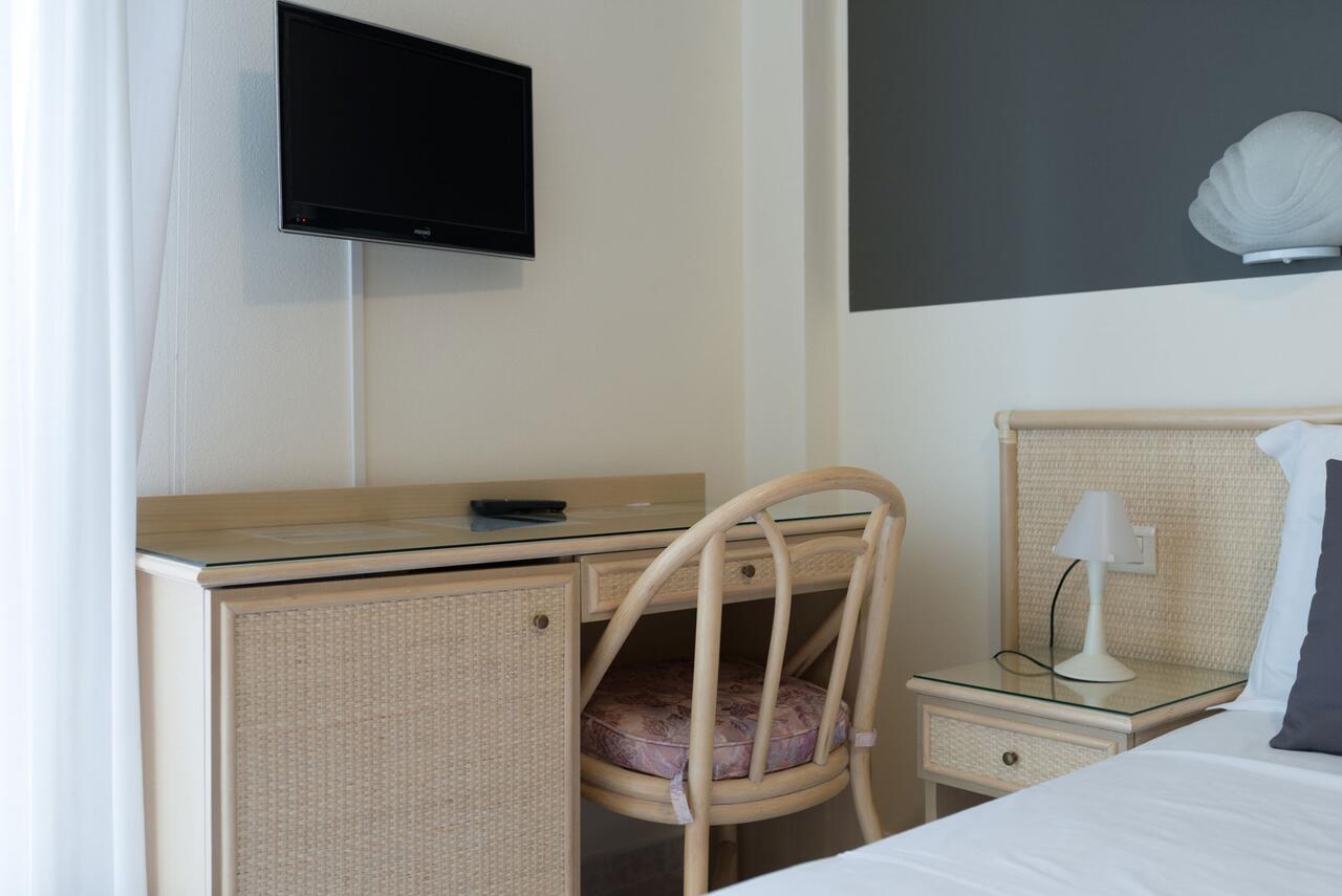 Hotel Airone Bibione Buitenkant foto