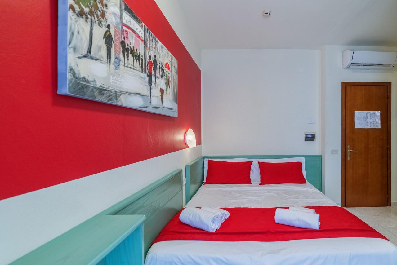 Hotel Airone Bibione Buitenkant foto